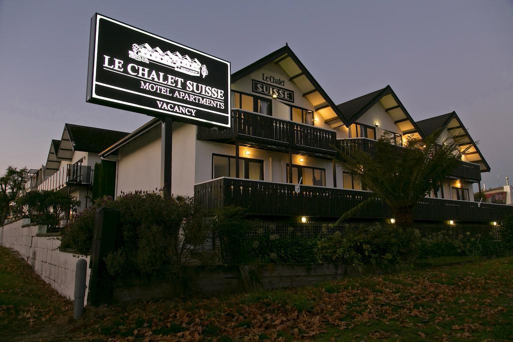 Le Chalet Suisse Motel Taupo Zewnętrze zdjęcie